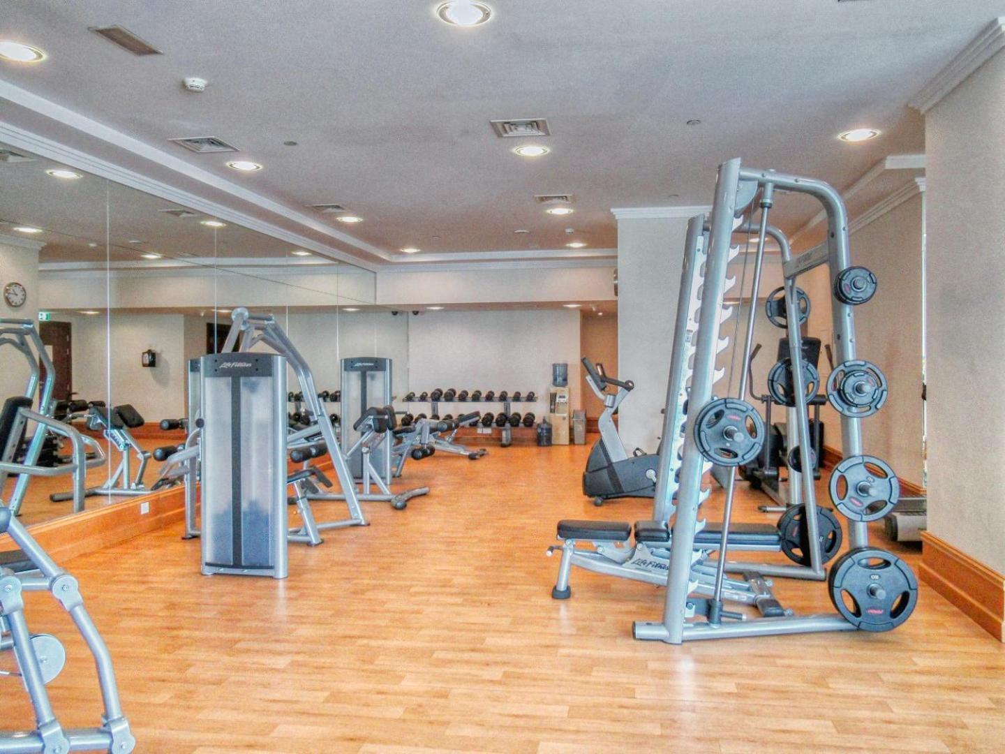 Artistic Retreat In Jbr With Private Access Apartment *