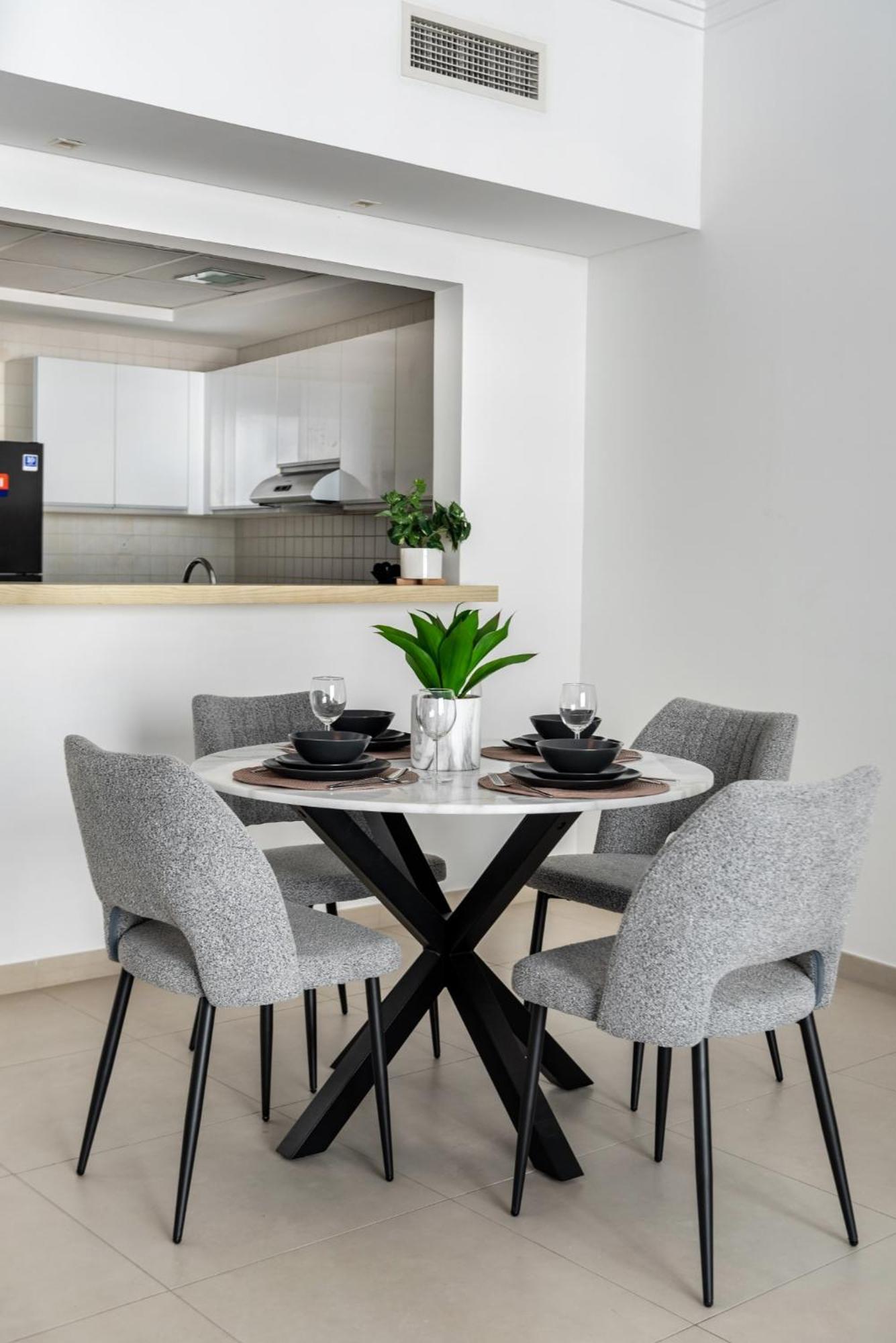 Artistic Retreat In Jbr With Private Access
