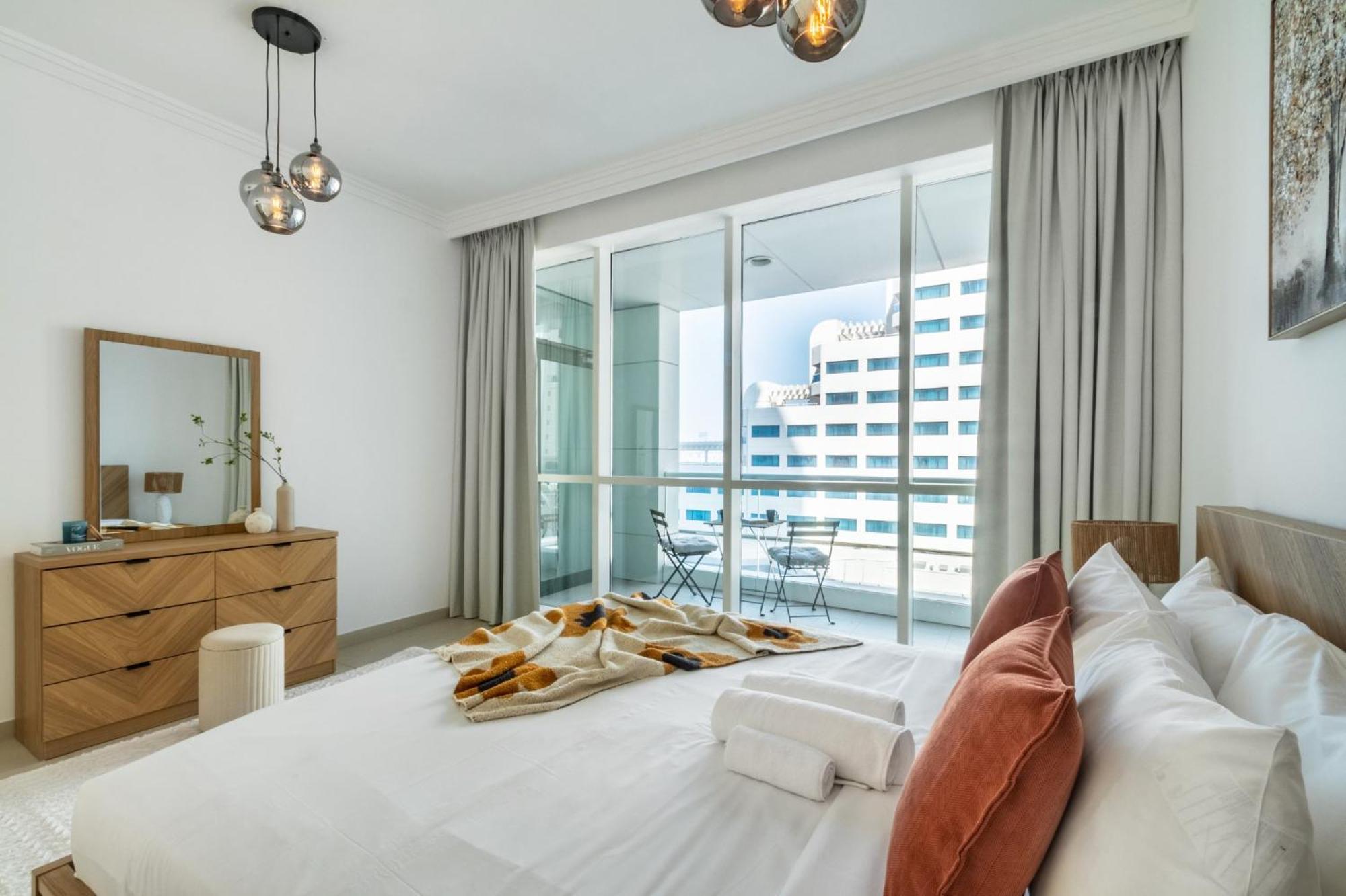 Artistic Retreat In Jbr With Private Access Dubai